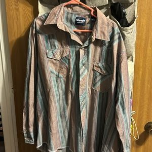 Wrangler pearl snap shirt